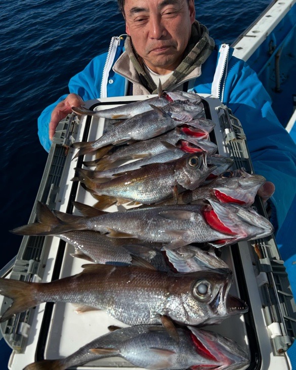 03292B27-A1AC-4344-9B62-C22F64D1C7E3